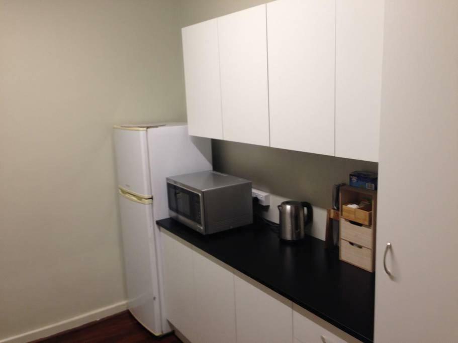 Affordable & Comfortable Apartment On Langley Park Perth Kültér fotó